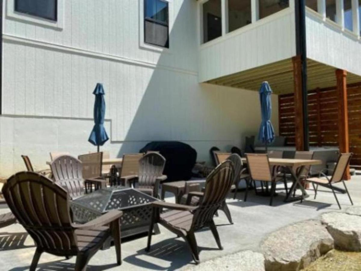 Premier Retreat With Hot Tub, Theater & Pool Table Villa Hollister Exterior photo
